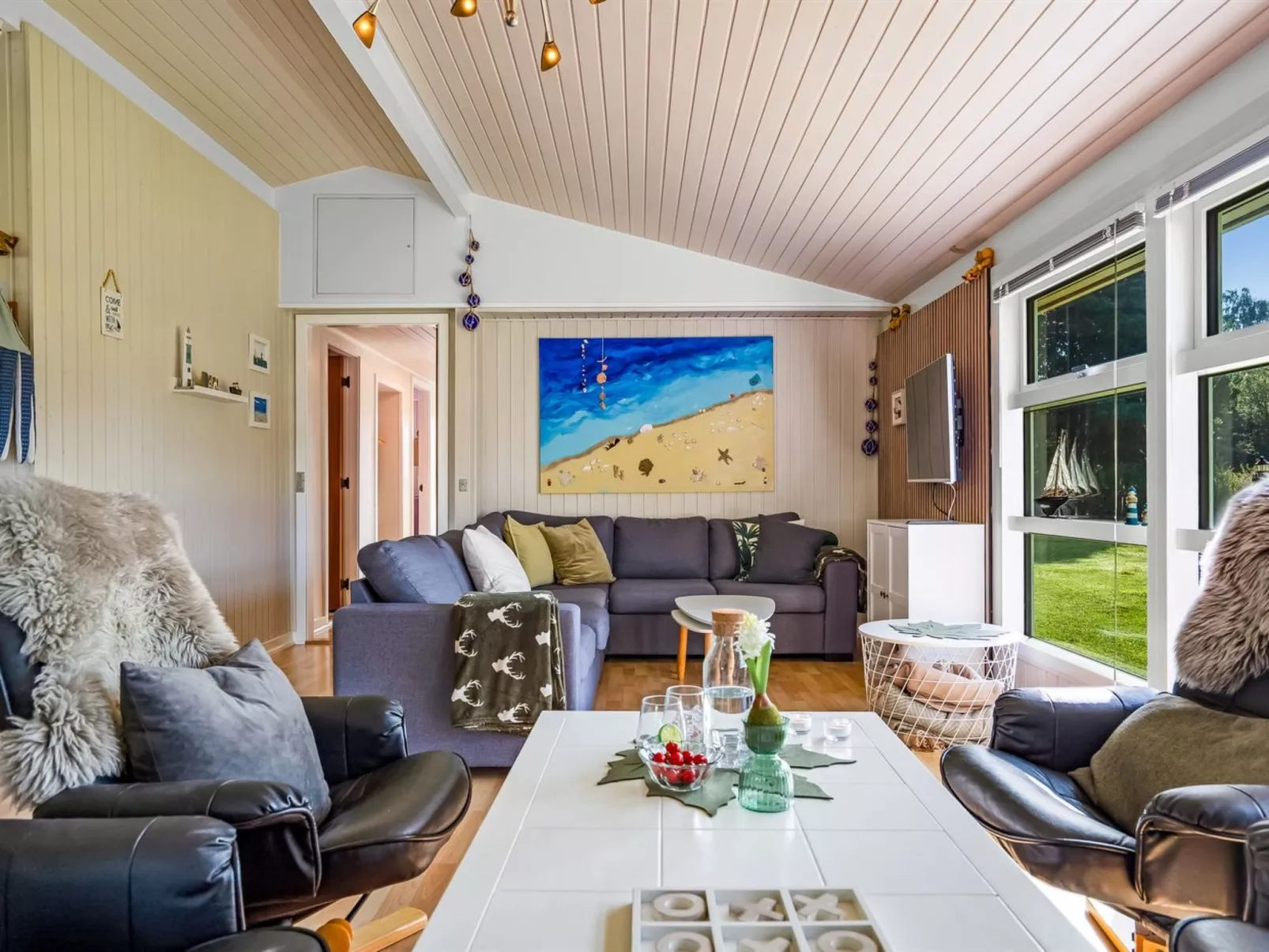 "Galmand" -  from the sea-Binnen