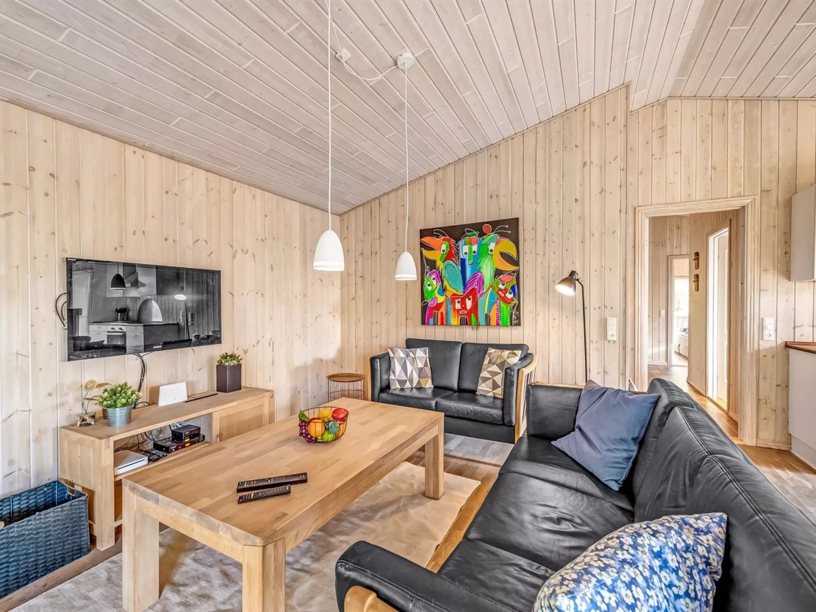 "Efka" - 600m to the fjord-Binnen