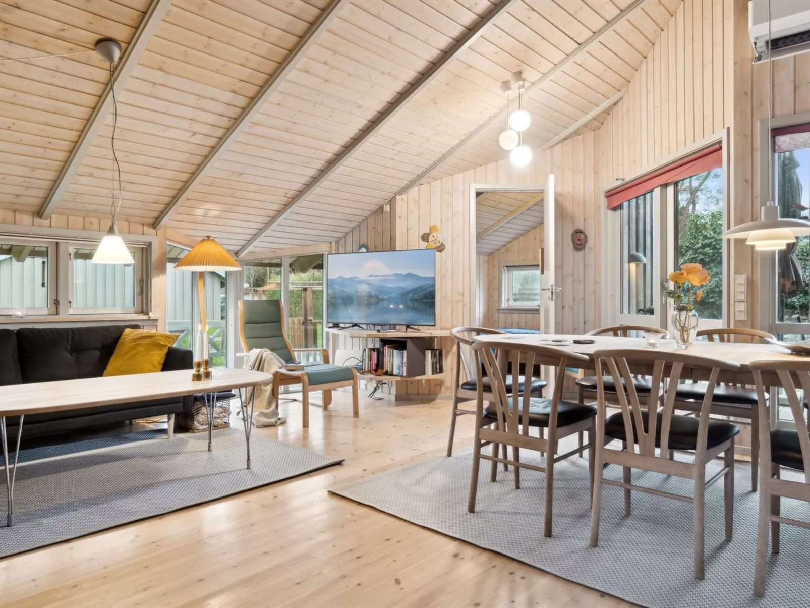 "Arent" - 1.1km from the sea-Binnen