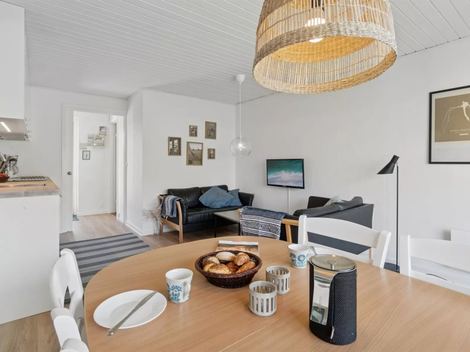 "Kate" - 300m from the sea-Binnen