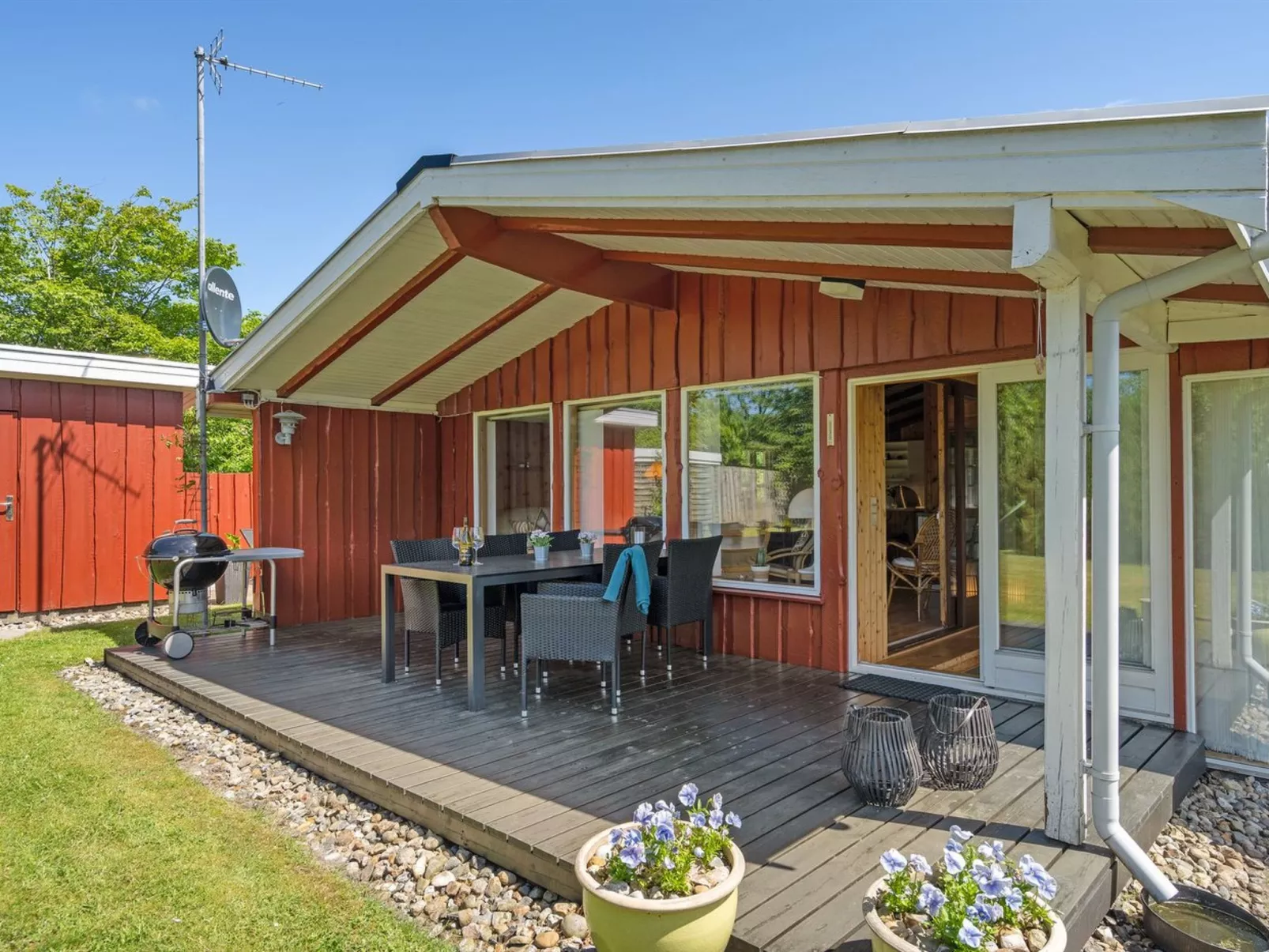 "Kaarle" - 400m to the fjord-Buiten