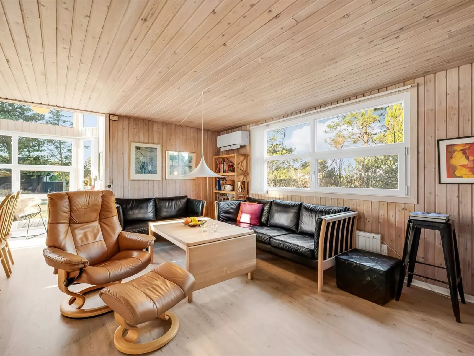 "Elsabet" - 700m to the fjord-Binnen