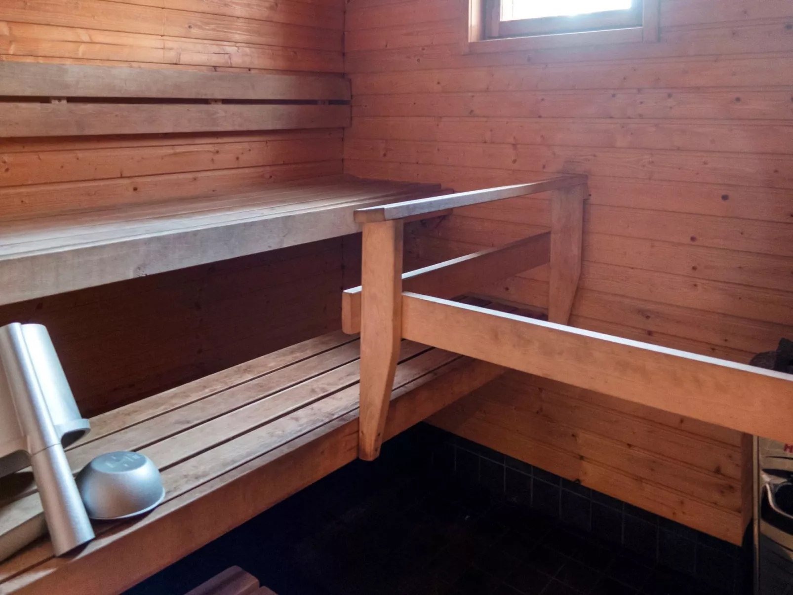 4 seasons b 1-Binnen