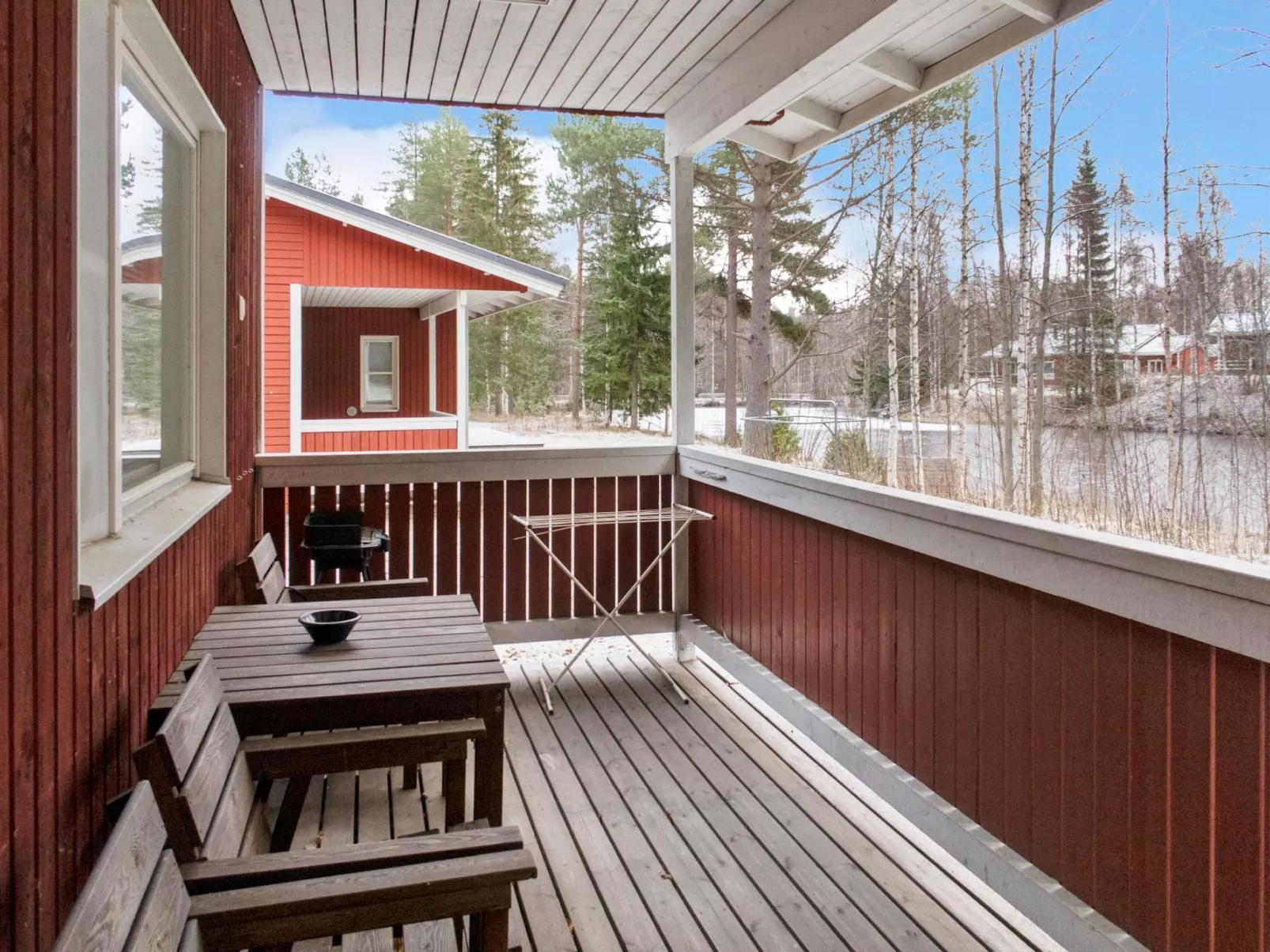 Lomakatti 10b-Binnen