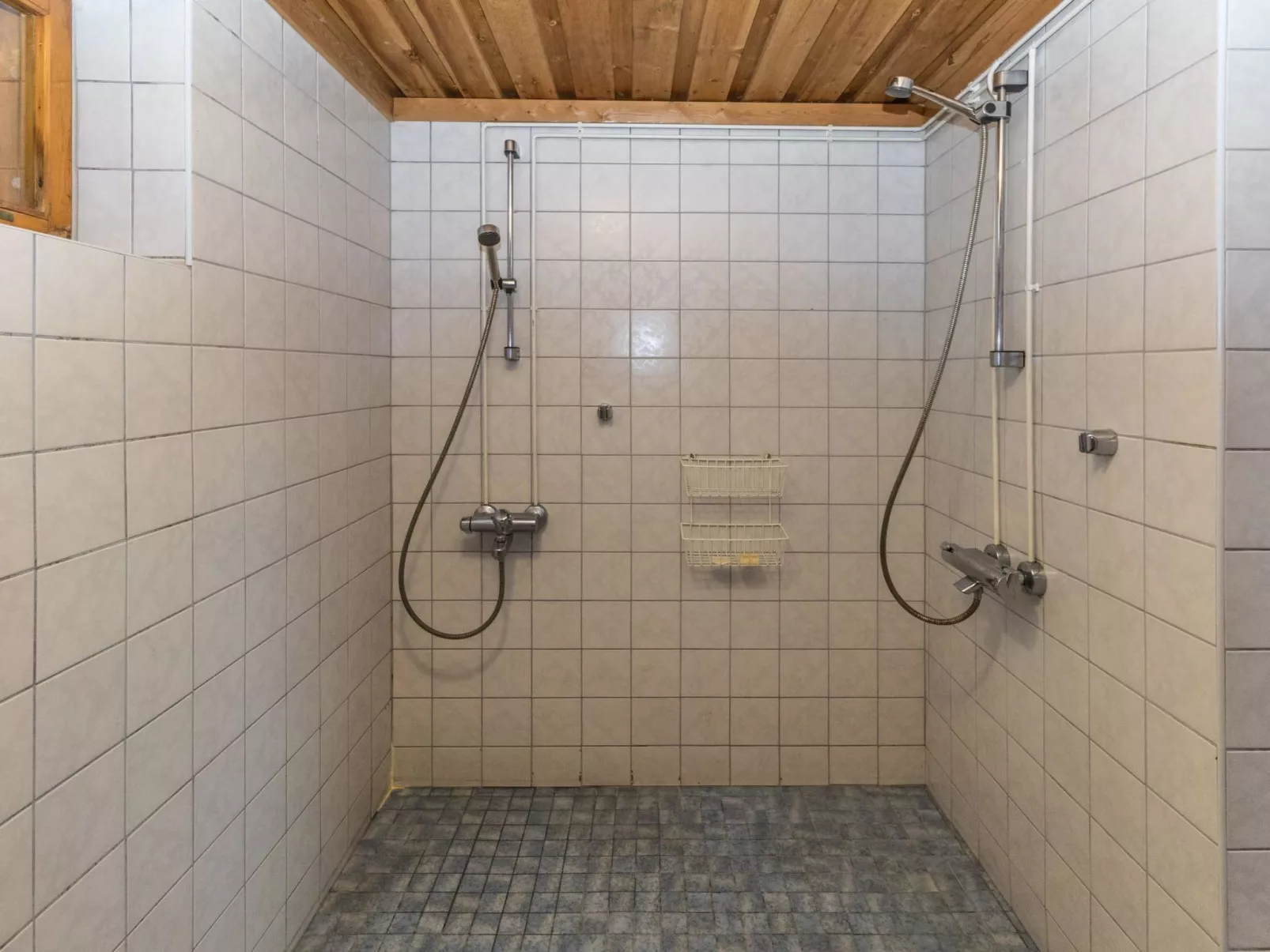 Villa kopararova-Binnen