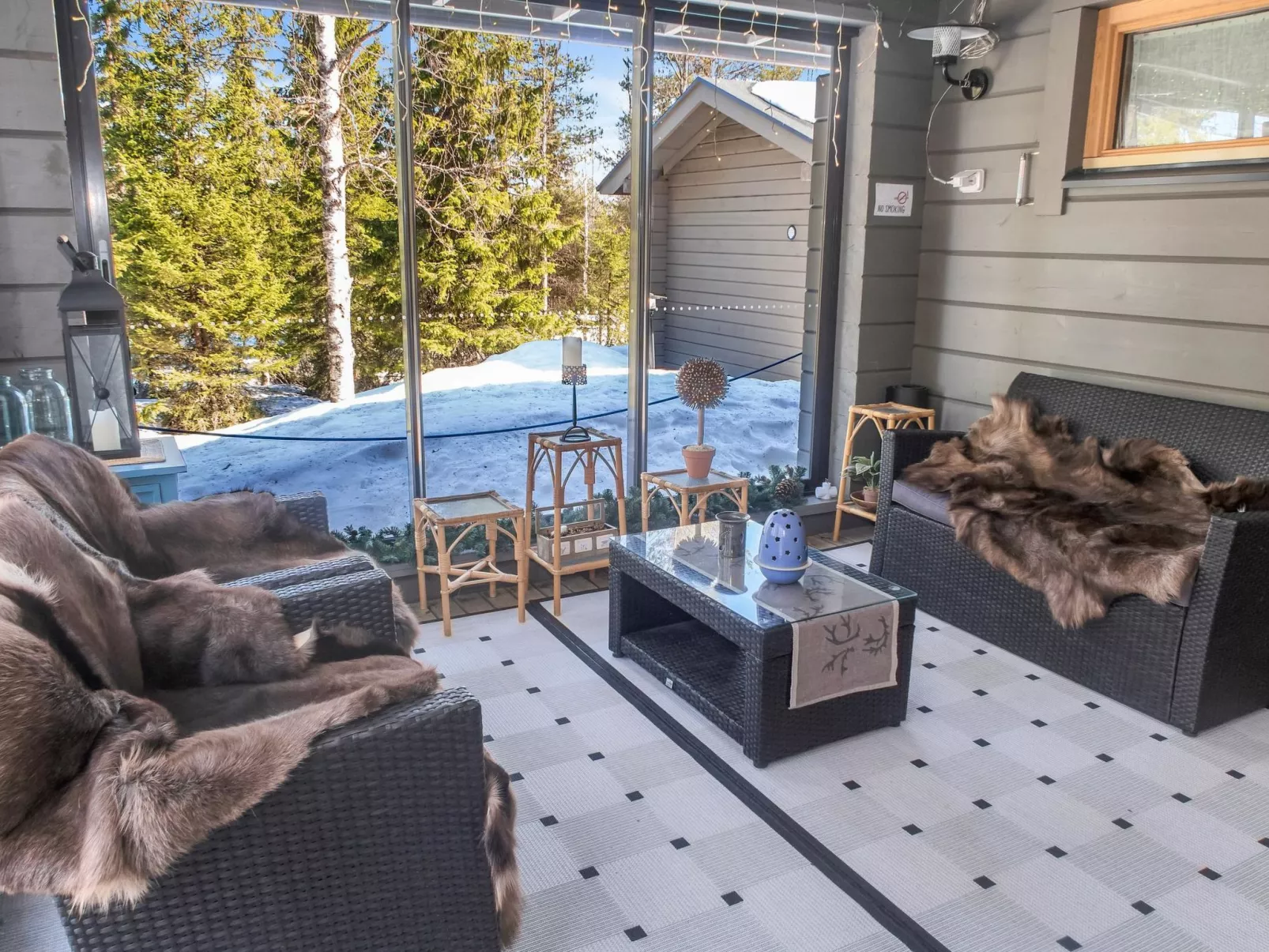 Villa rukaherttua-Binnen