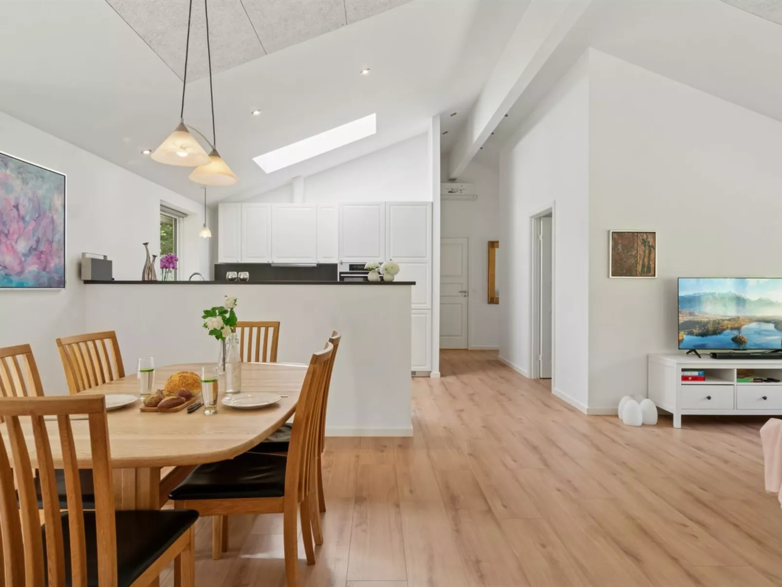 "Hotherus" -  from the sea-Binnen