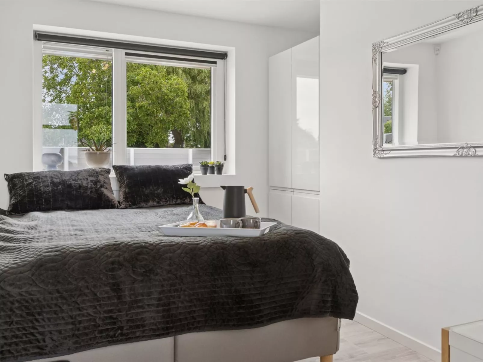 "Thyra" - 50m to the fjord-Binnen