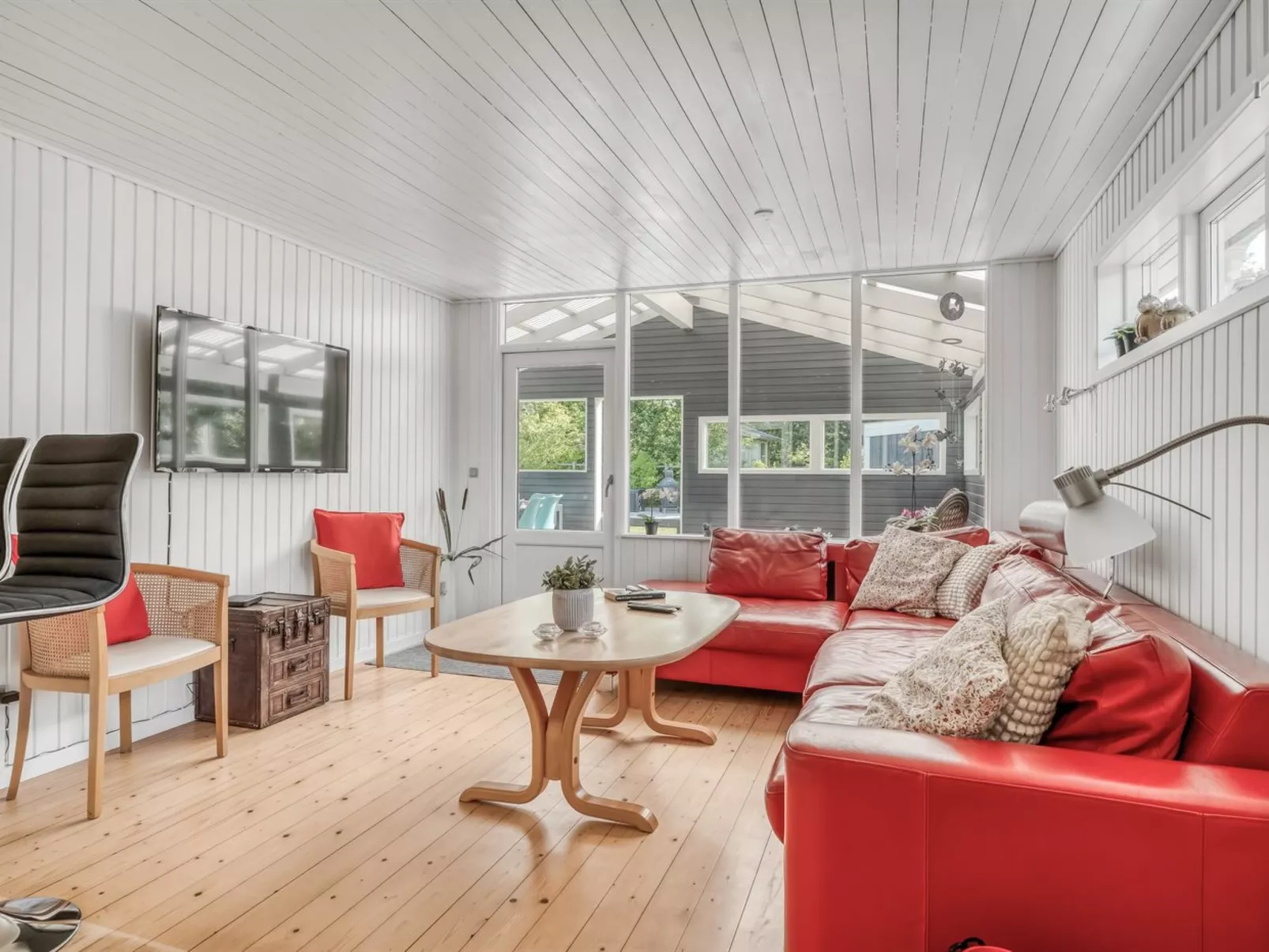 "Rathi" -  from the sea-Binnen