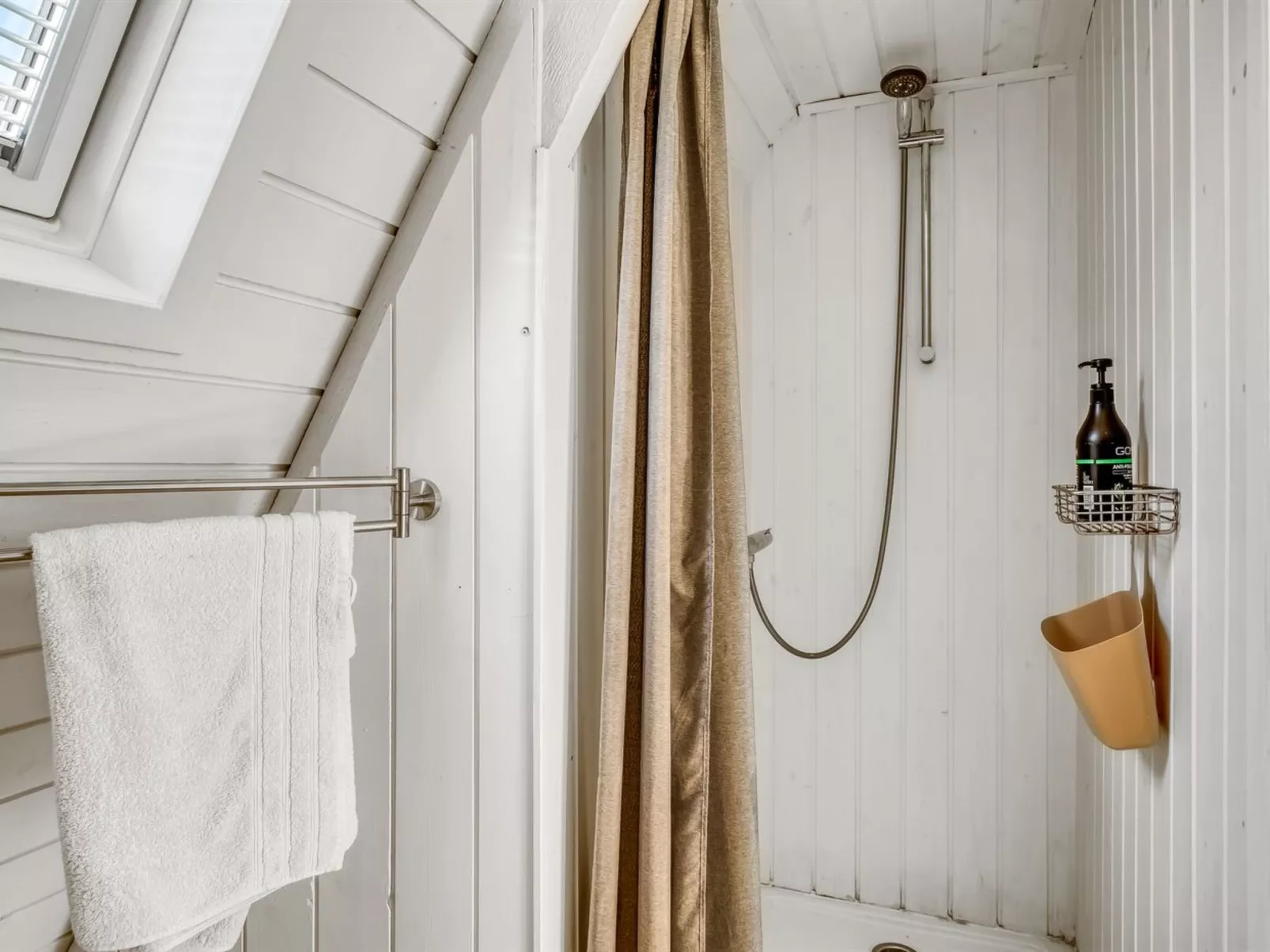 "Kauno" - 16km to the fjord-Binnen