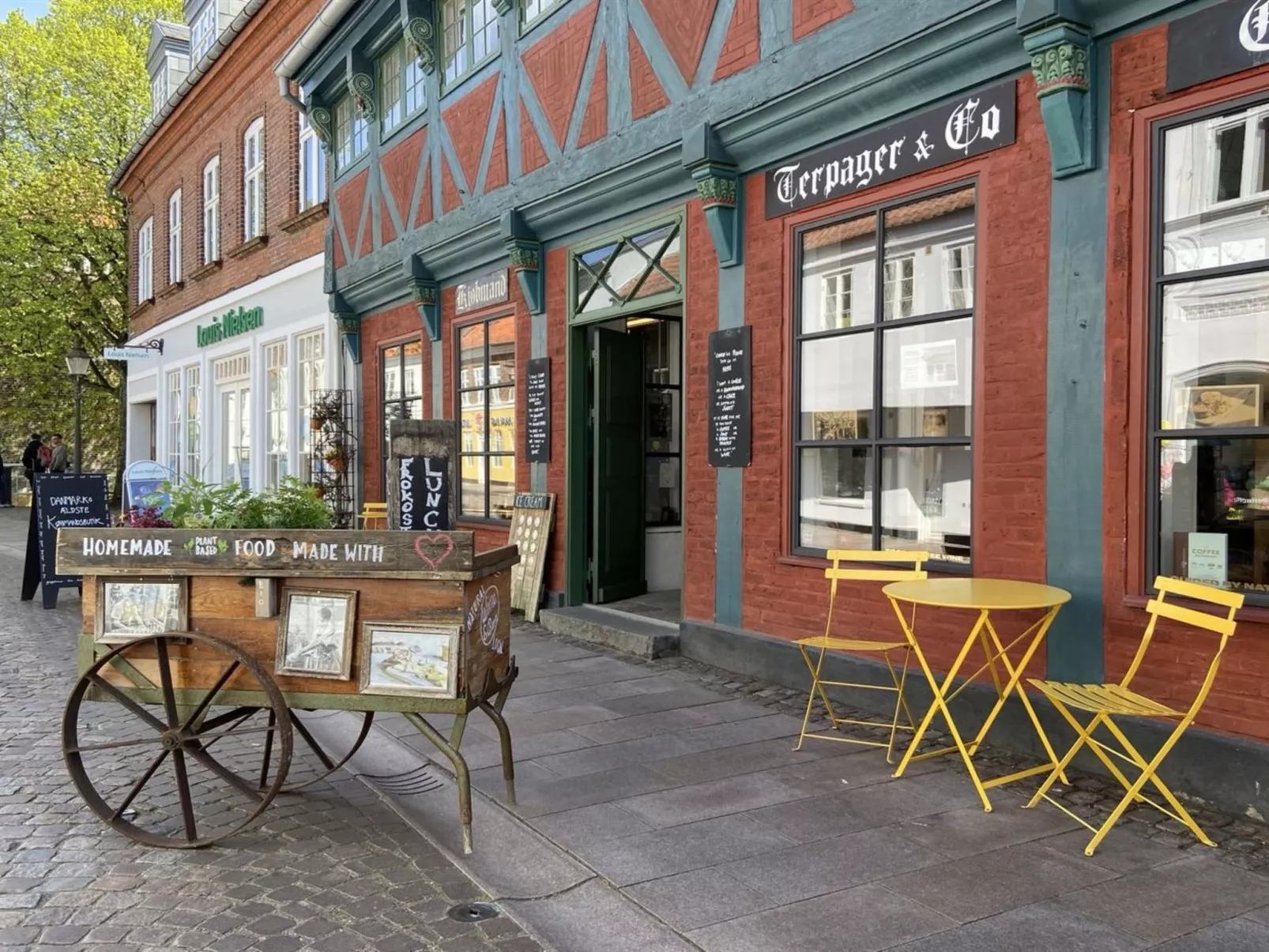 "Constance" - 23km from the sea-Buiten