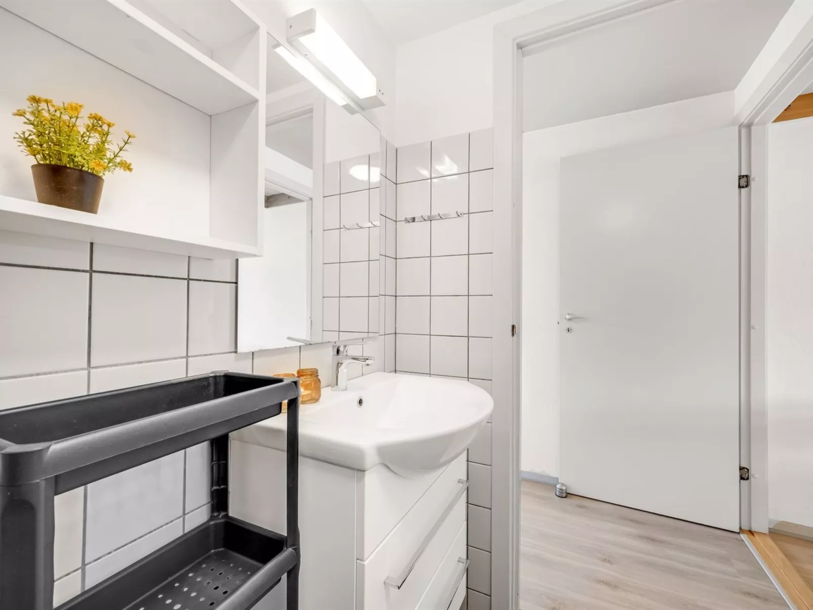 "Jari" - 200m from the sea-Binnen