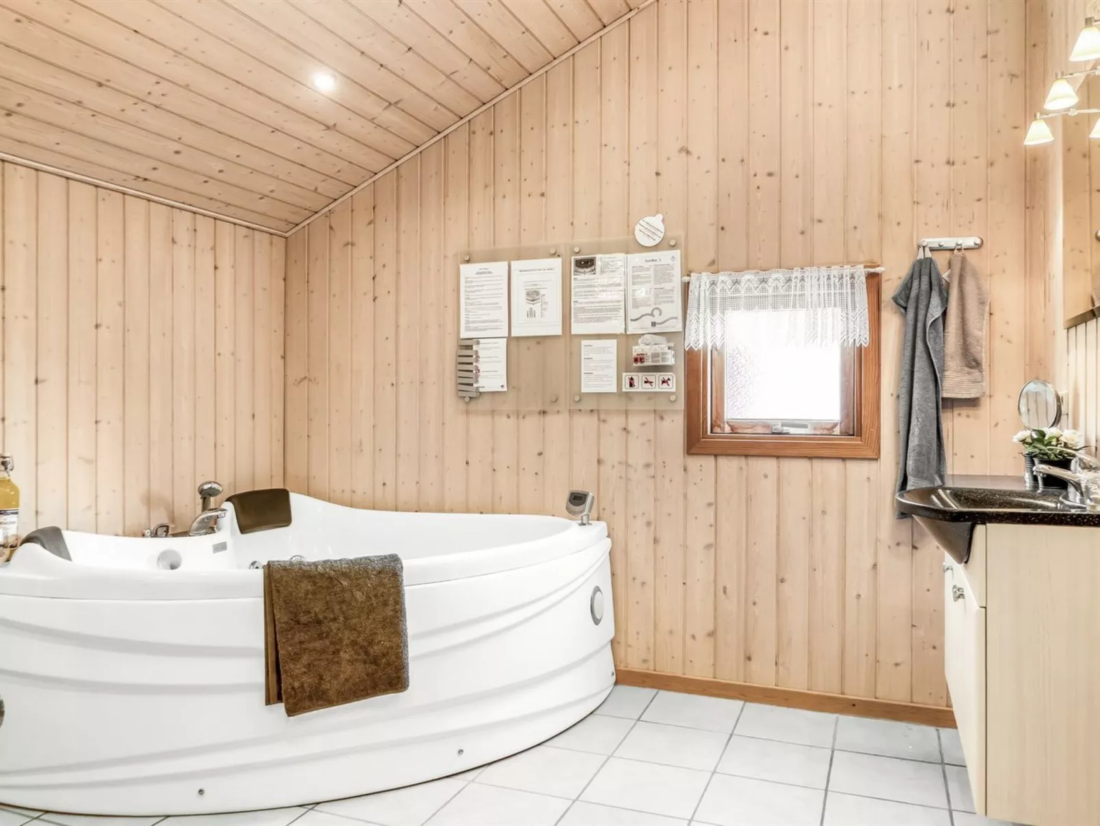 "Hans" - 1.2km from the sea-Binnen