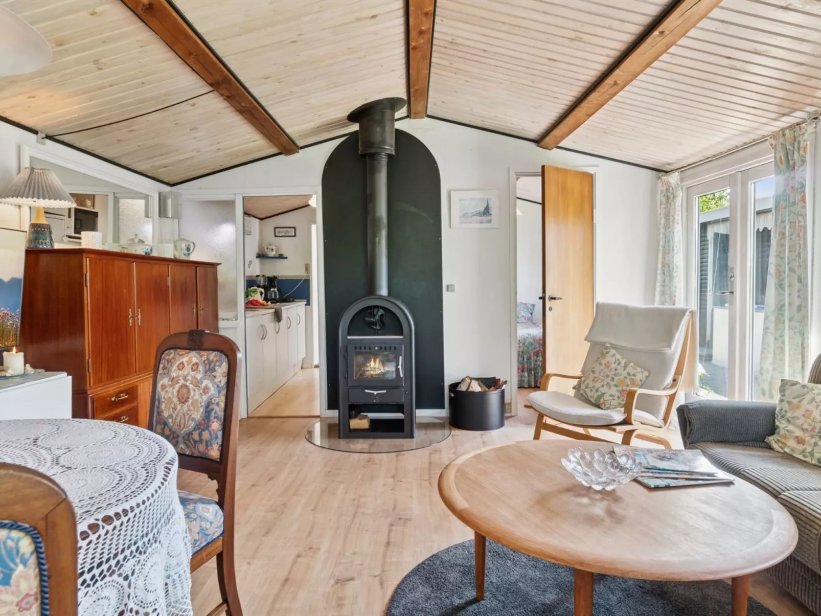 "Alfa" - 350m from the sea-Binnen