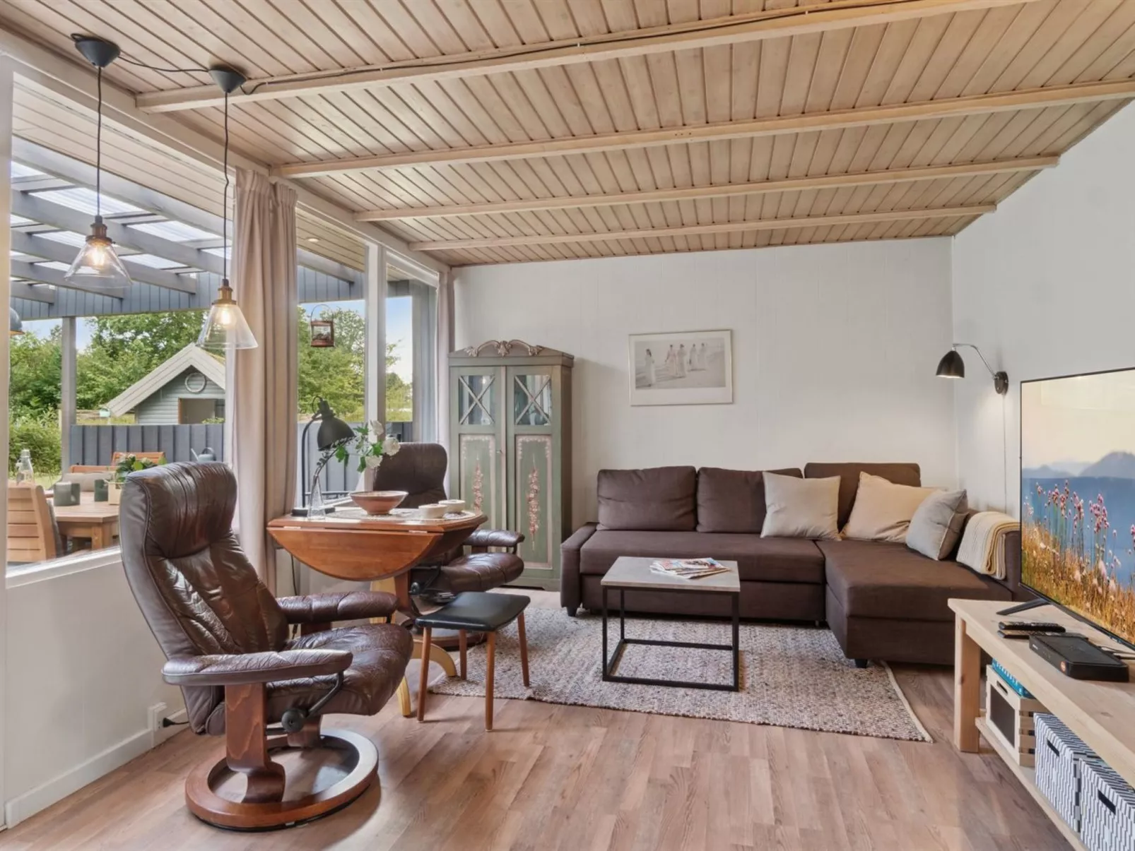 "Keke" - 2.5km from the sea-Binnen