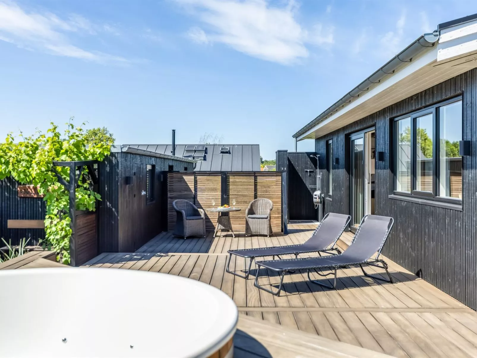 "Tecumseh" - 300m from the sea-Buiten