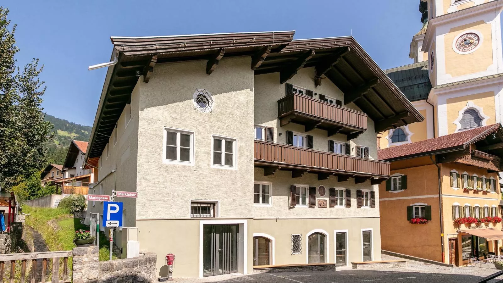 Hopfgarten Alpin Living Top 6-Buitenkant zomer