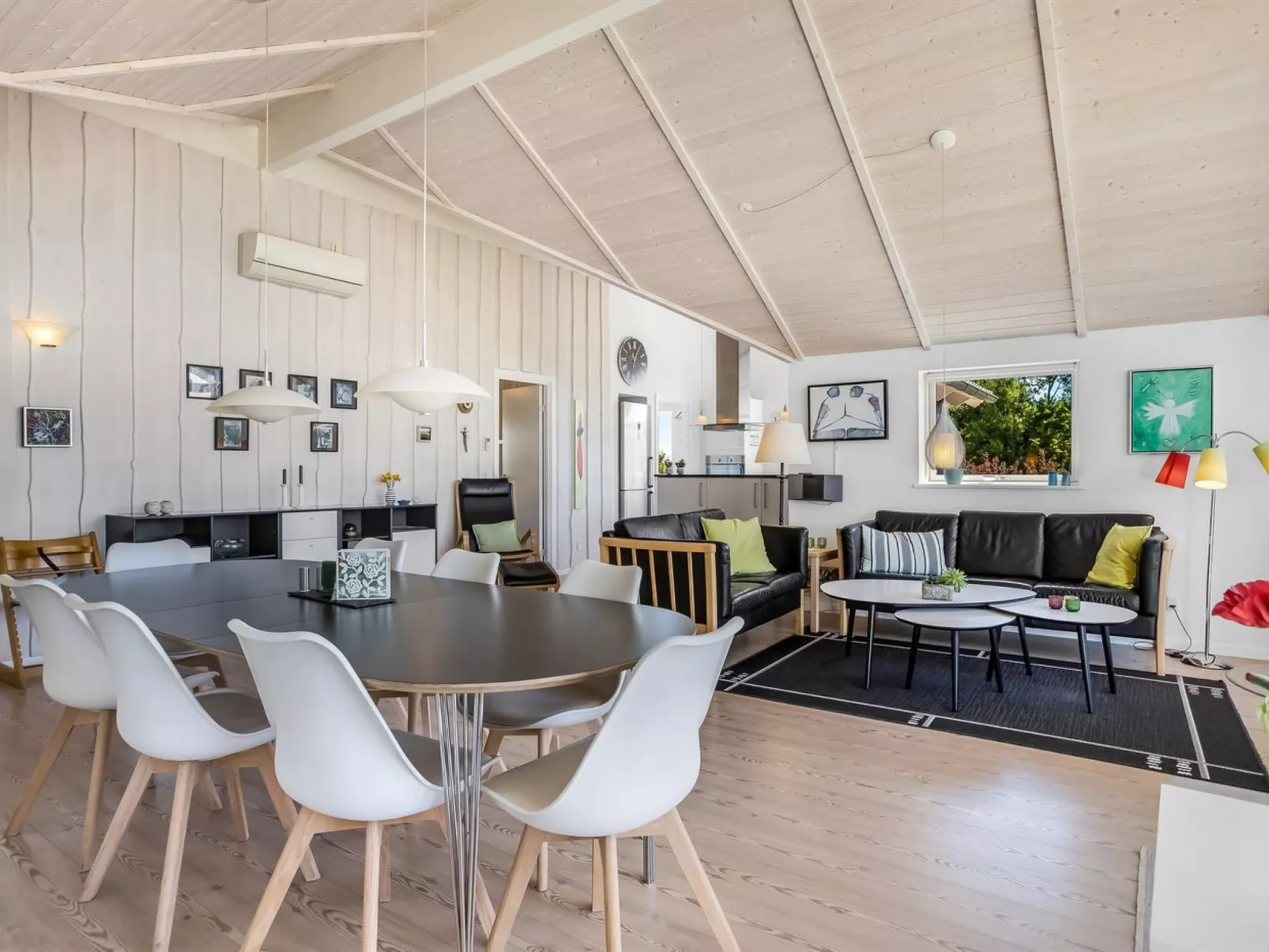 "Rosamunde" - 700m from the sea-Binnen