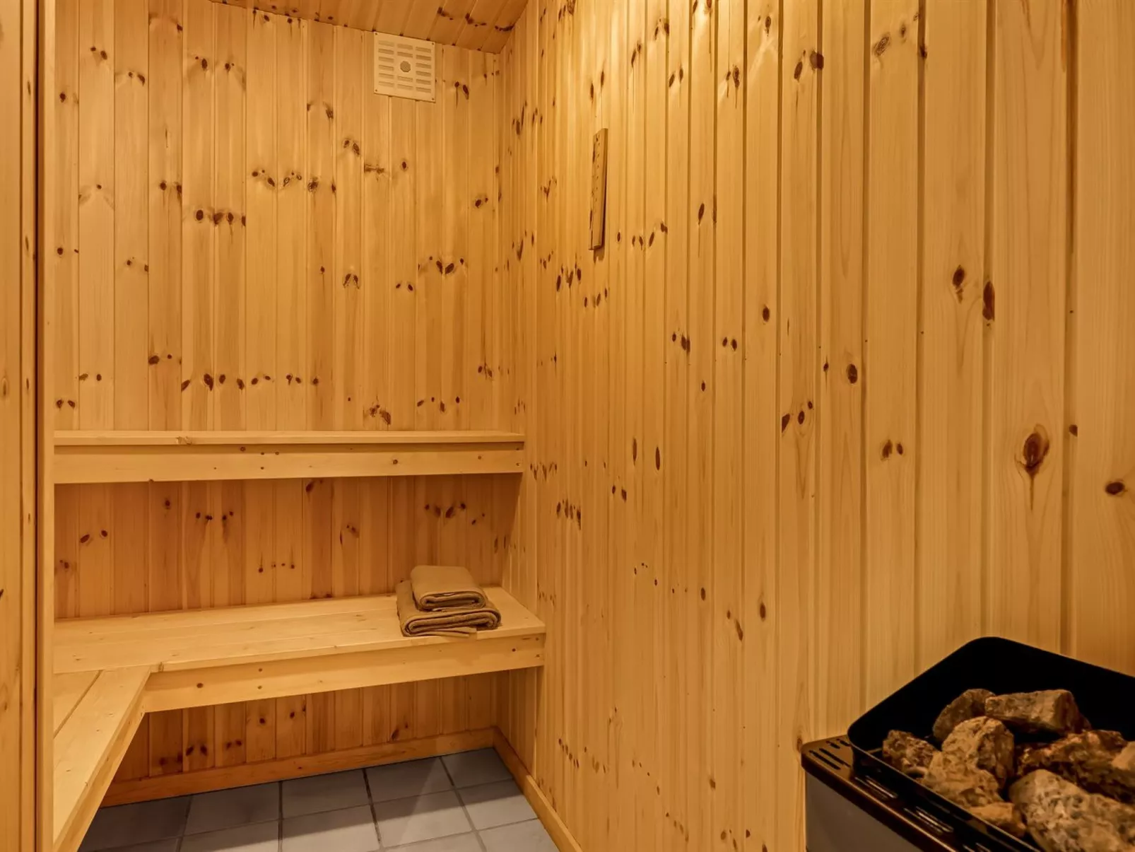 "Guthbrand" - 1.3km from the sea-Binnen