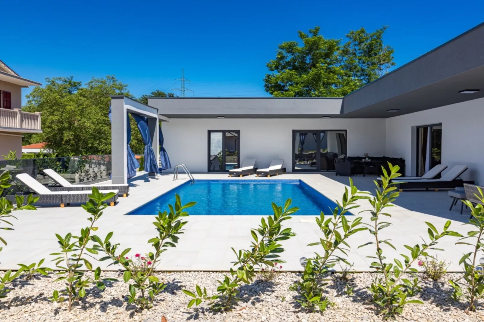 Villa Pool House Fancy - Villa With Private Pool-Zwembad