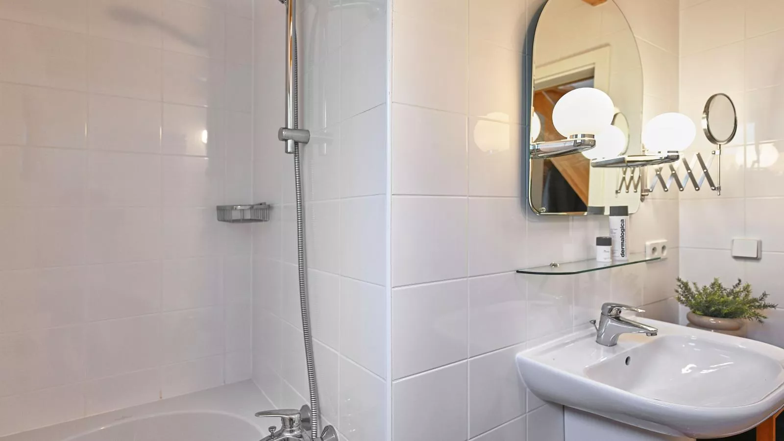 Hoeve Sonnevijver-Badkamer