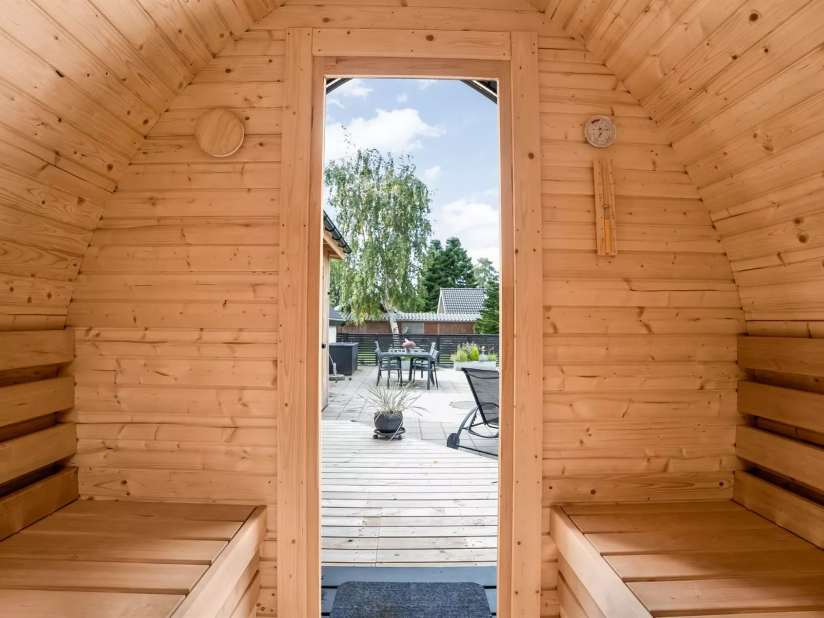 "Milutin" - 650m from the sea-Binnen