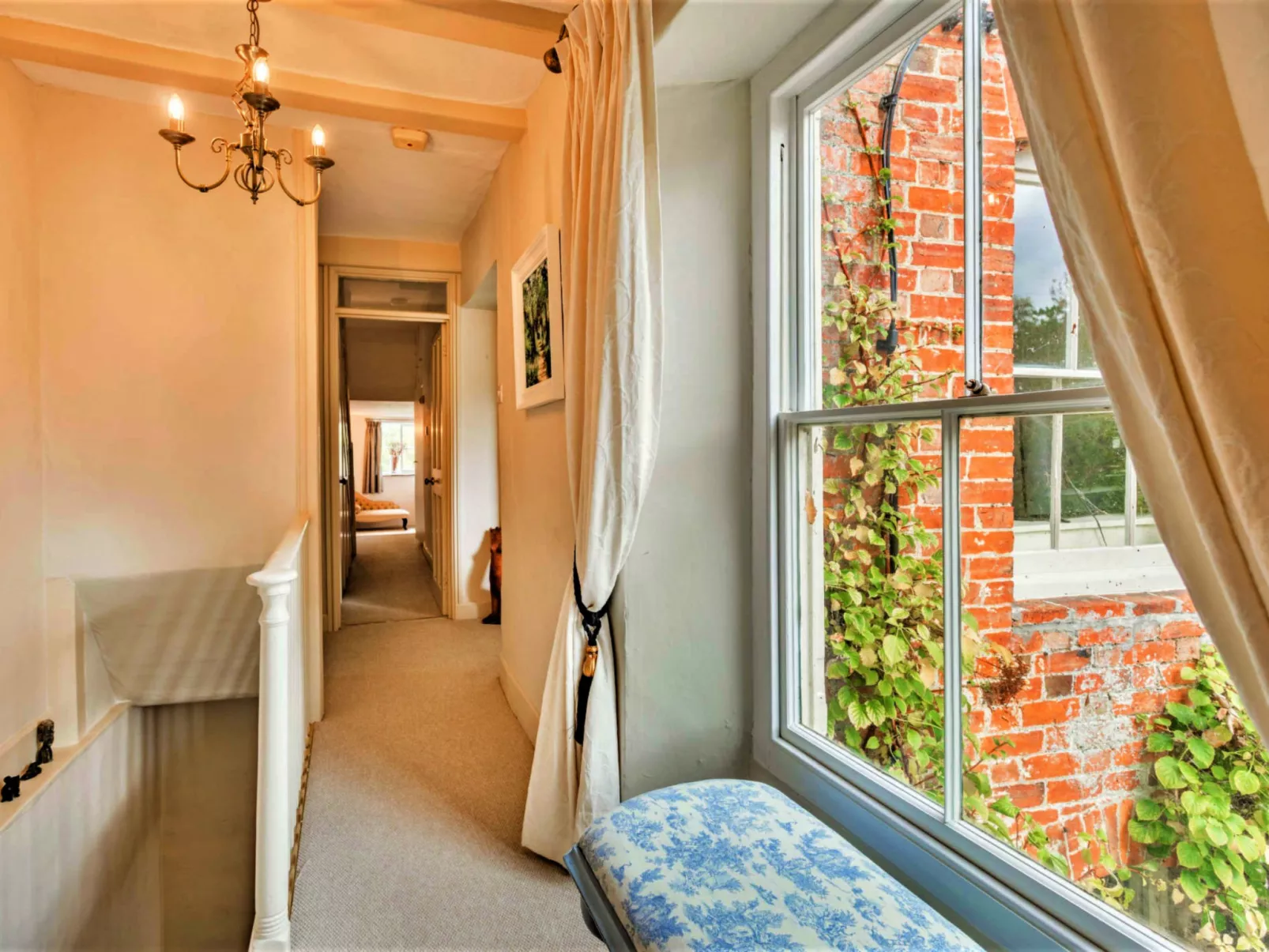 Islip Mill House - Beautiful Riverside Home-Buiten