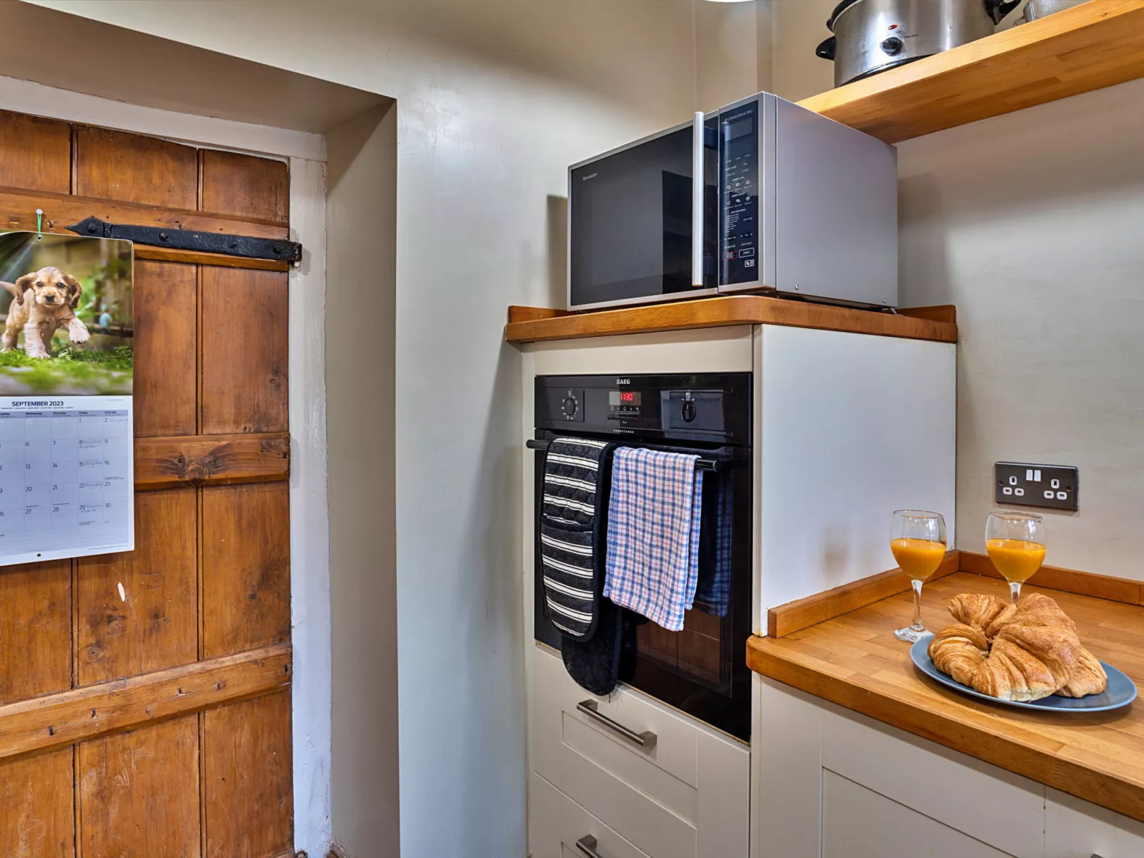 Clematis Cottage-Binnen