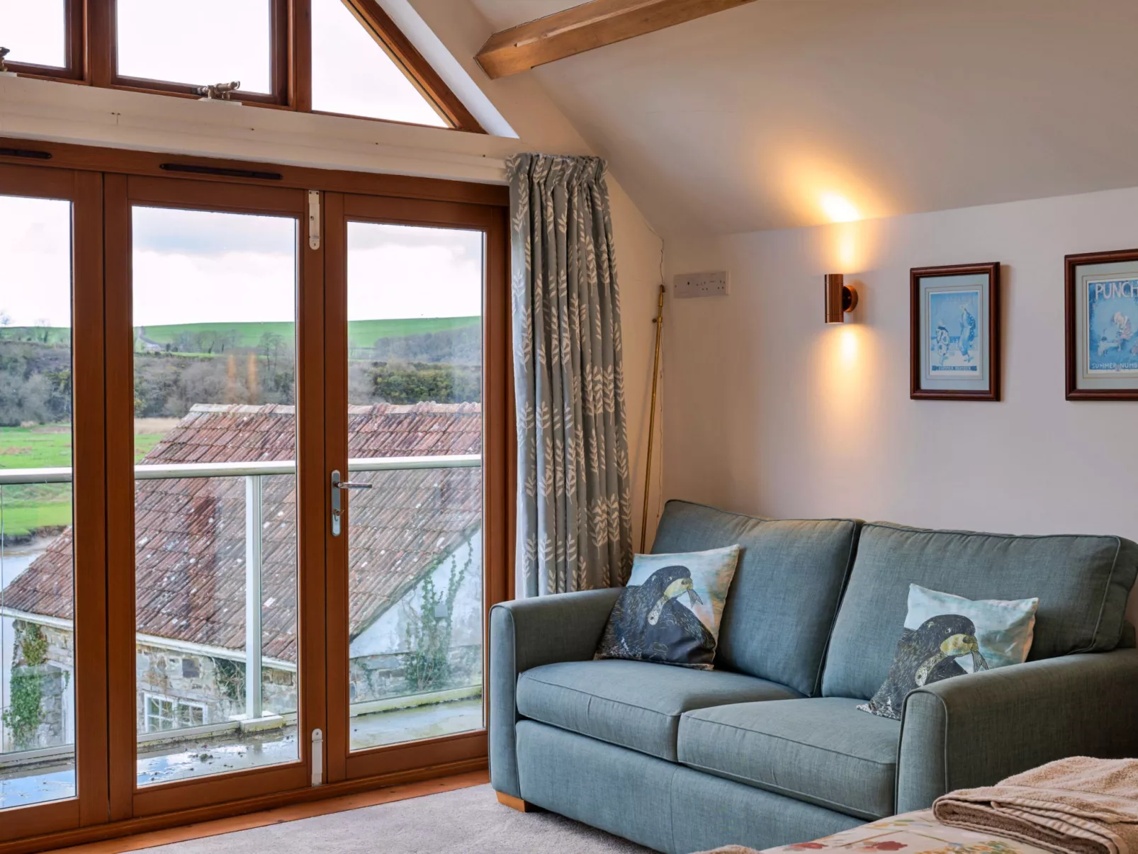 Lower Netherdowns-Binnen