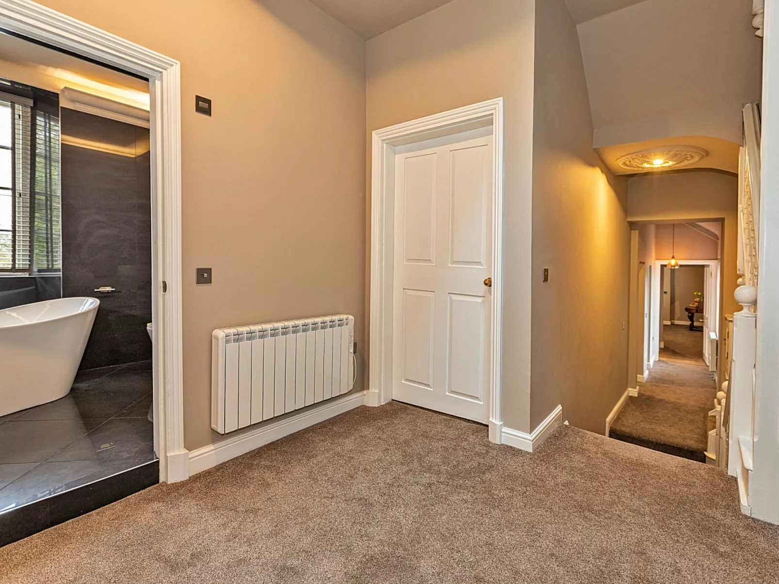 Ttich Manor Retreat-Binnen