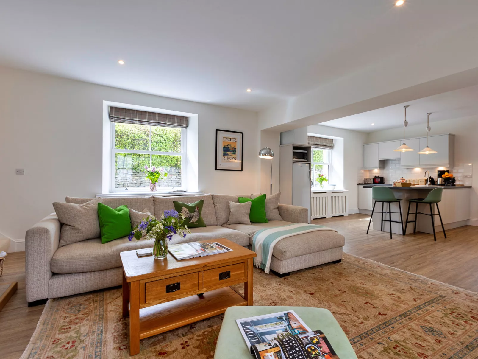 The Old Estate Office Nr Grantley Hall-Binnen