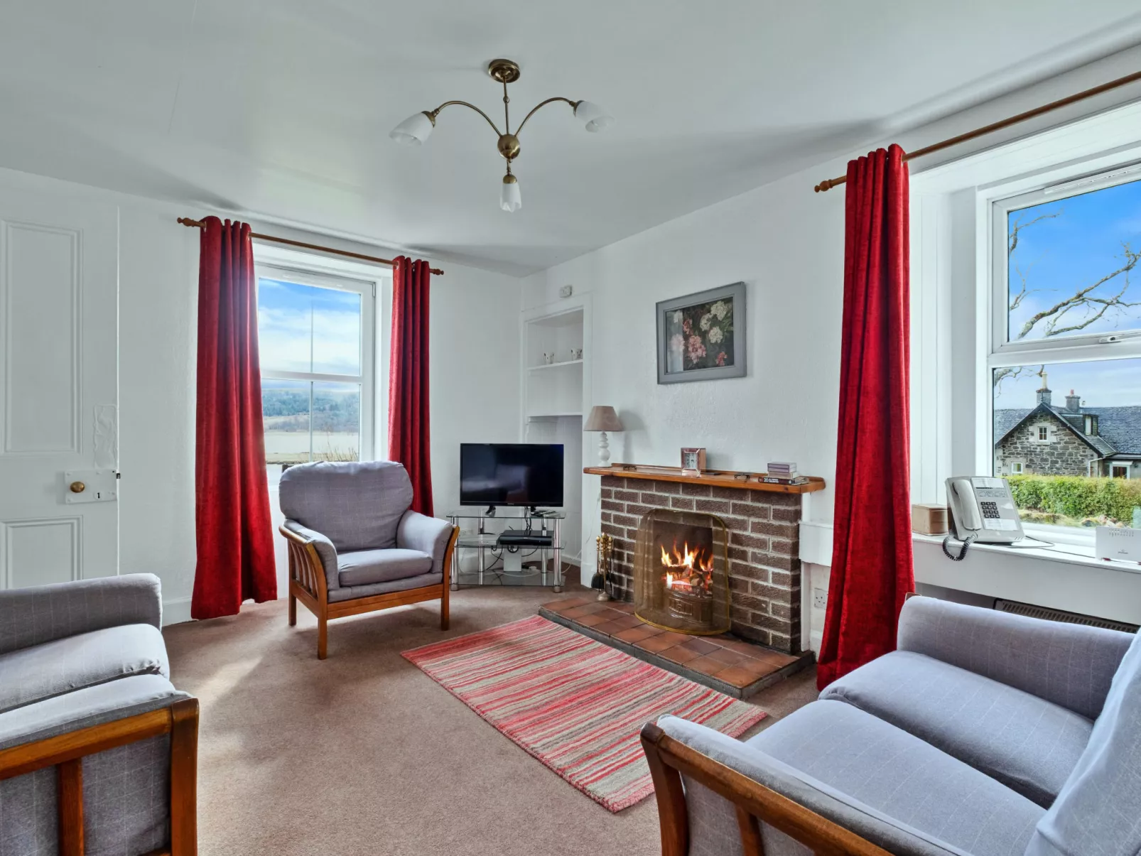 Lochead Cottage-Binnen