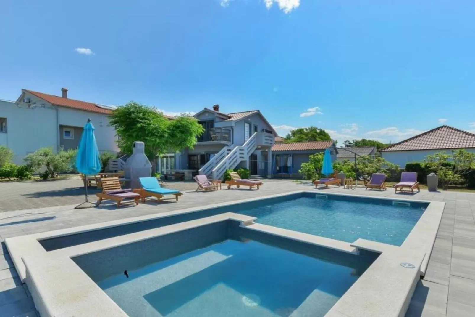 Apartments Franica with Heated Pool and Hot-Tub - One Bedroom Apartment with  Balcony-Zwembad