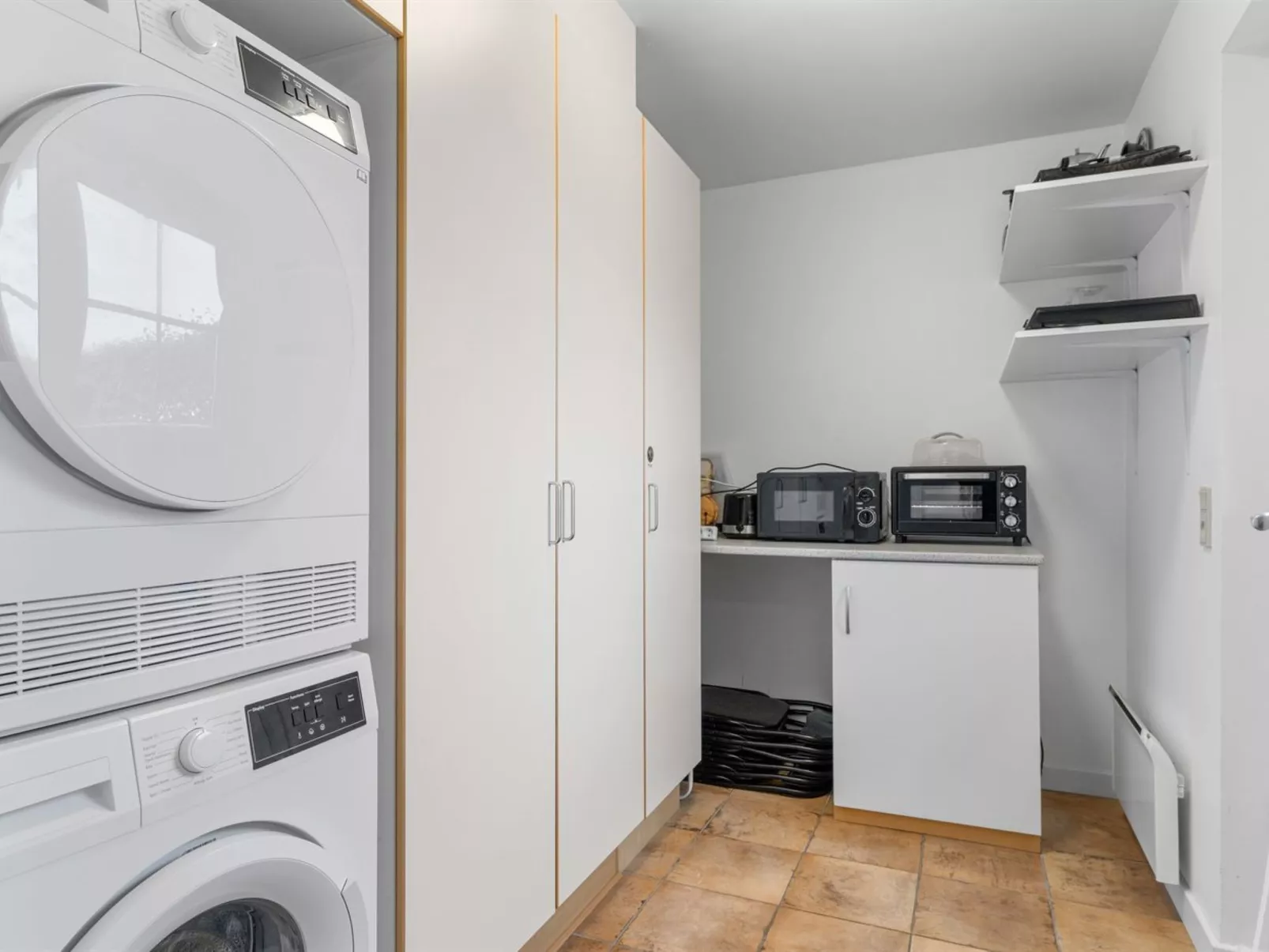 "Skarthi" - 300m from the sea-Binnen