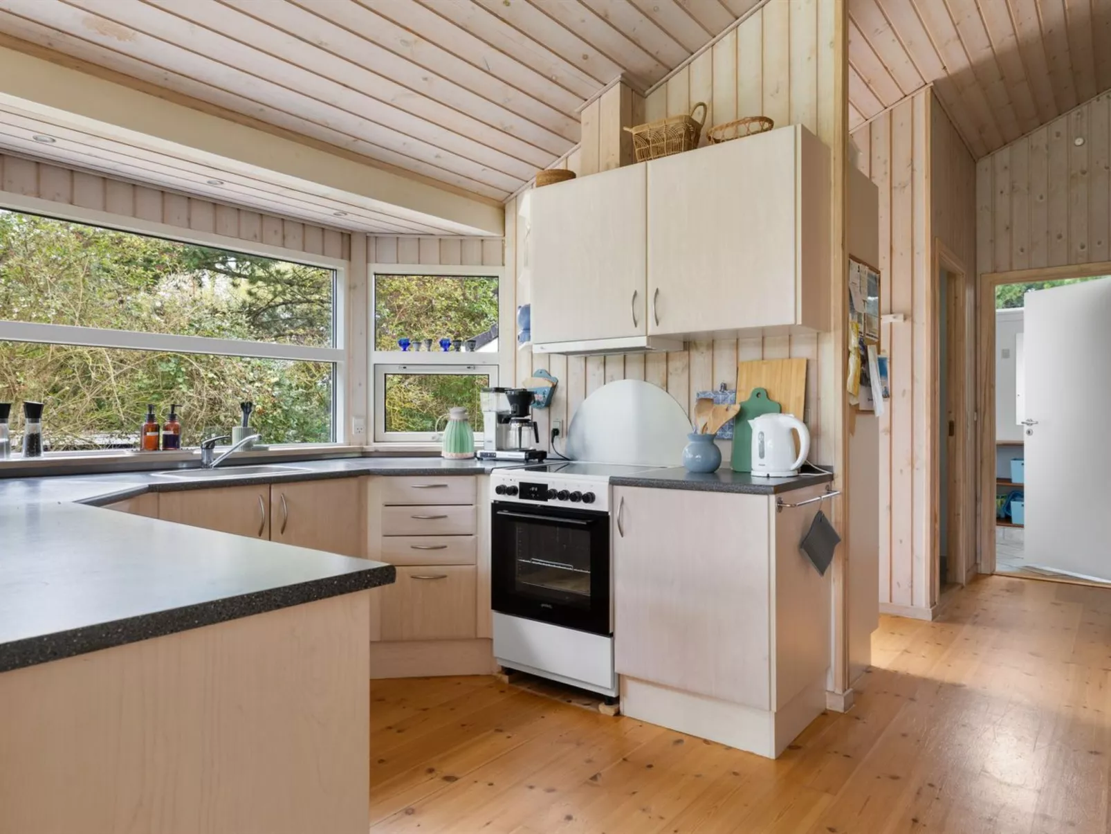 "Ellinor" - 190m from the sea-Binnen