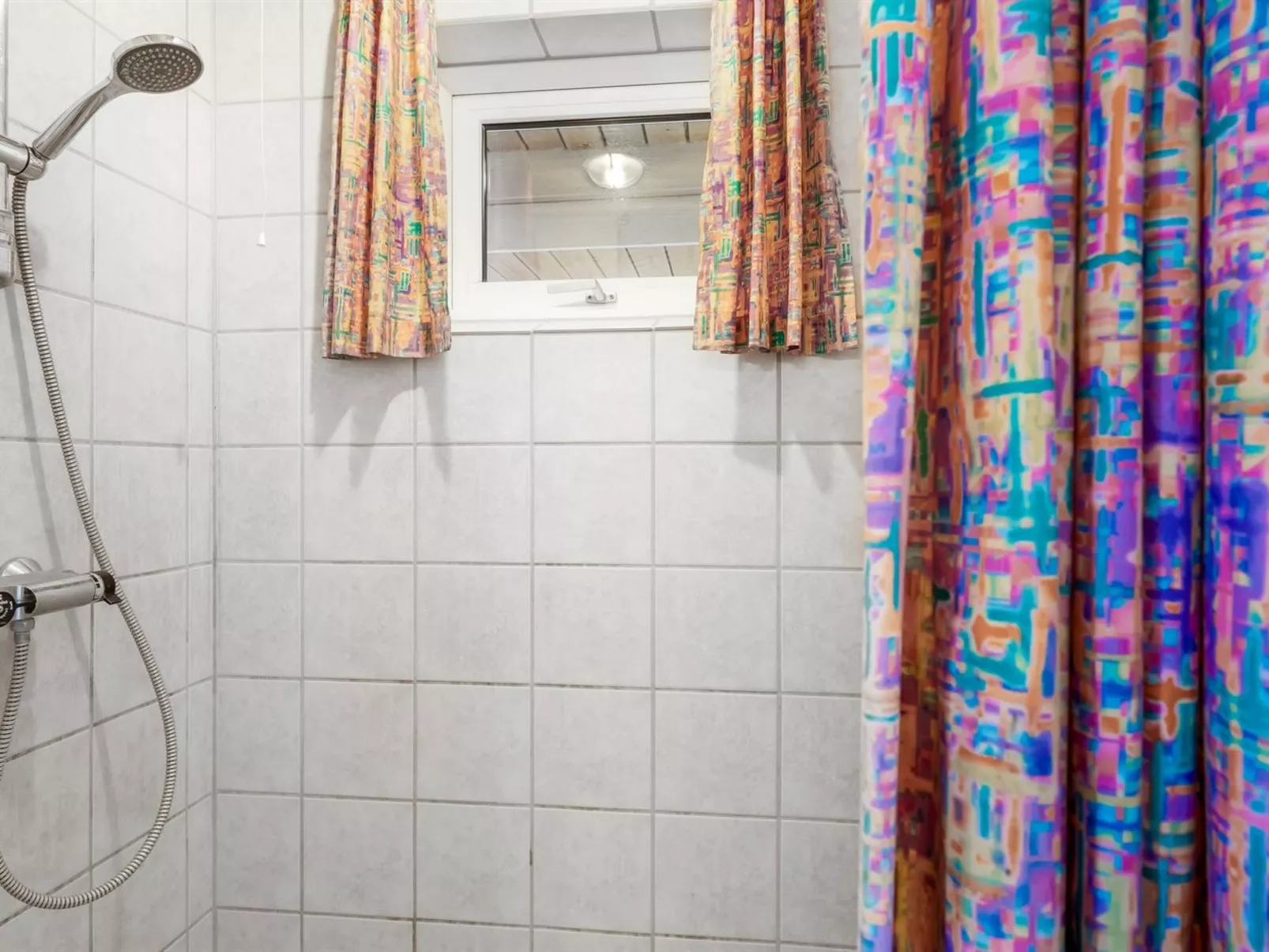 "Gisa" - 500m from the sea-Binnen