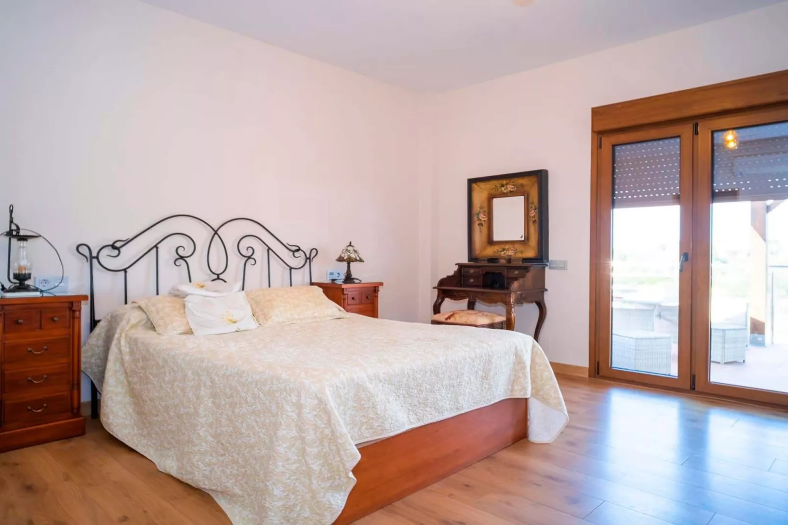 1948- +34601093121-Slaapkamer