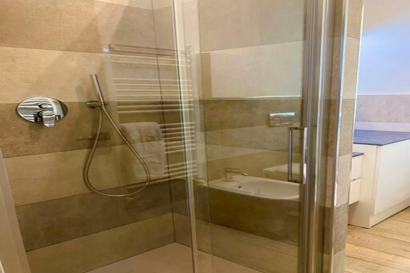 SP Portovenere 277-Badkamer