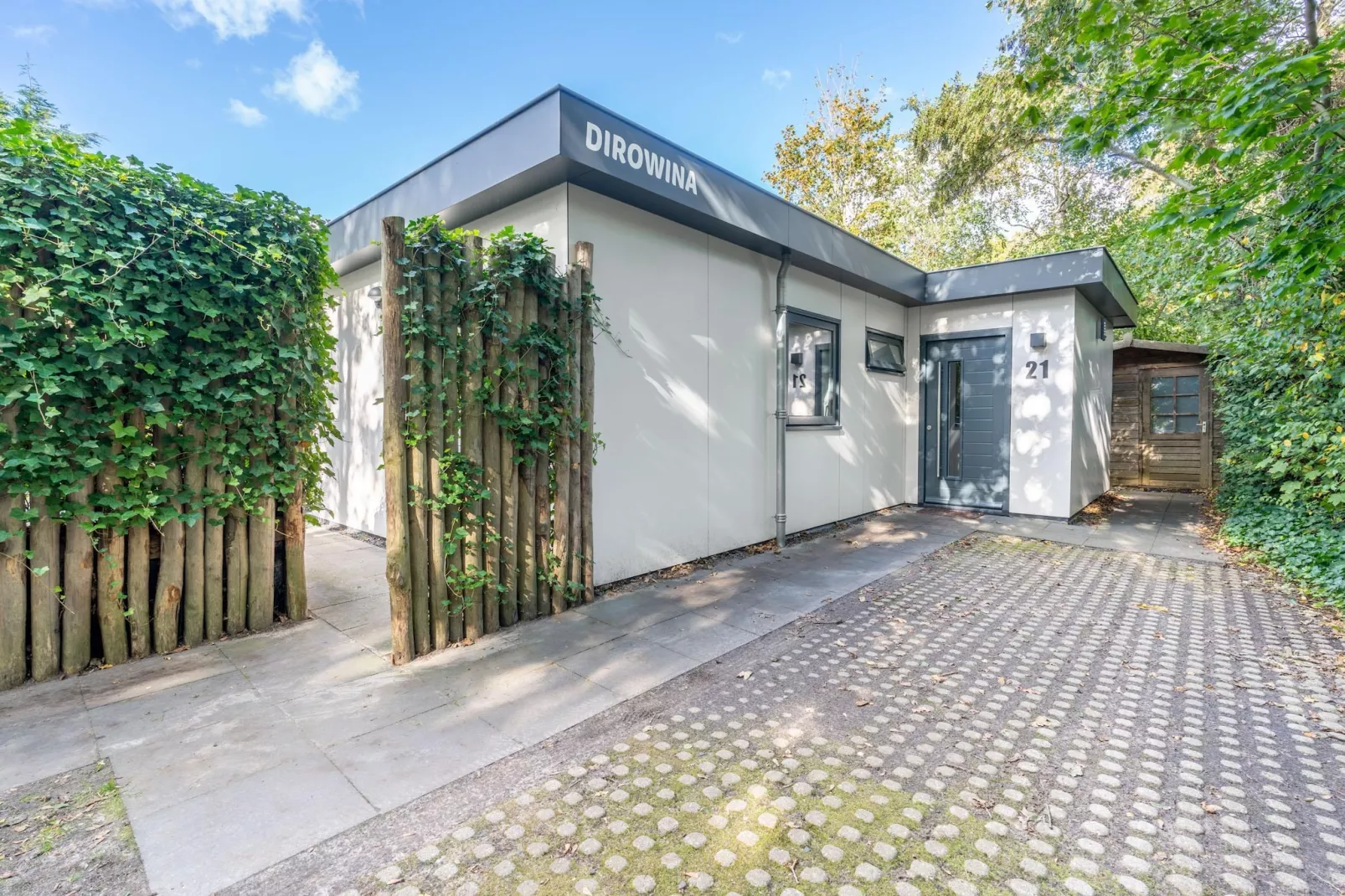 Pelikaanweg 21-Tuinen zomer