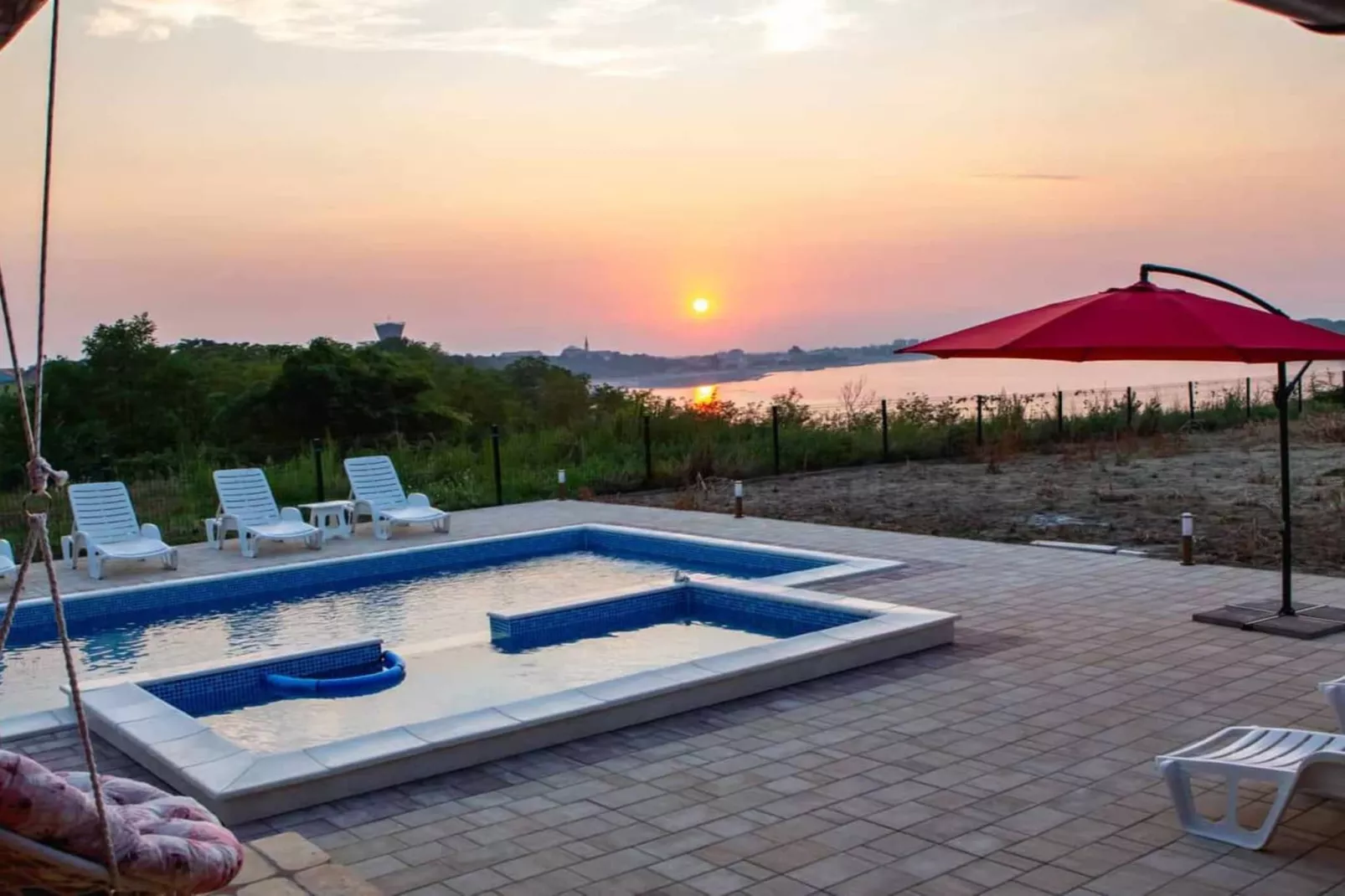 Wooden House Vučedol - Four bedroom villa-Zwembad