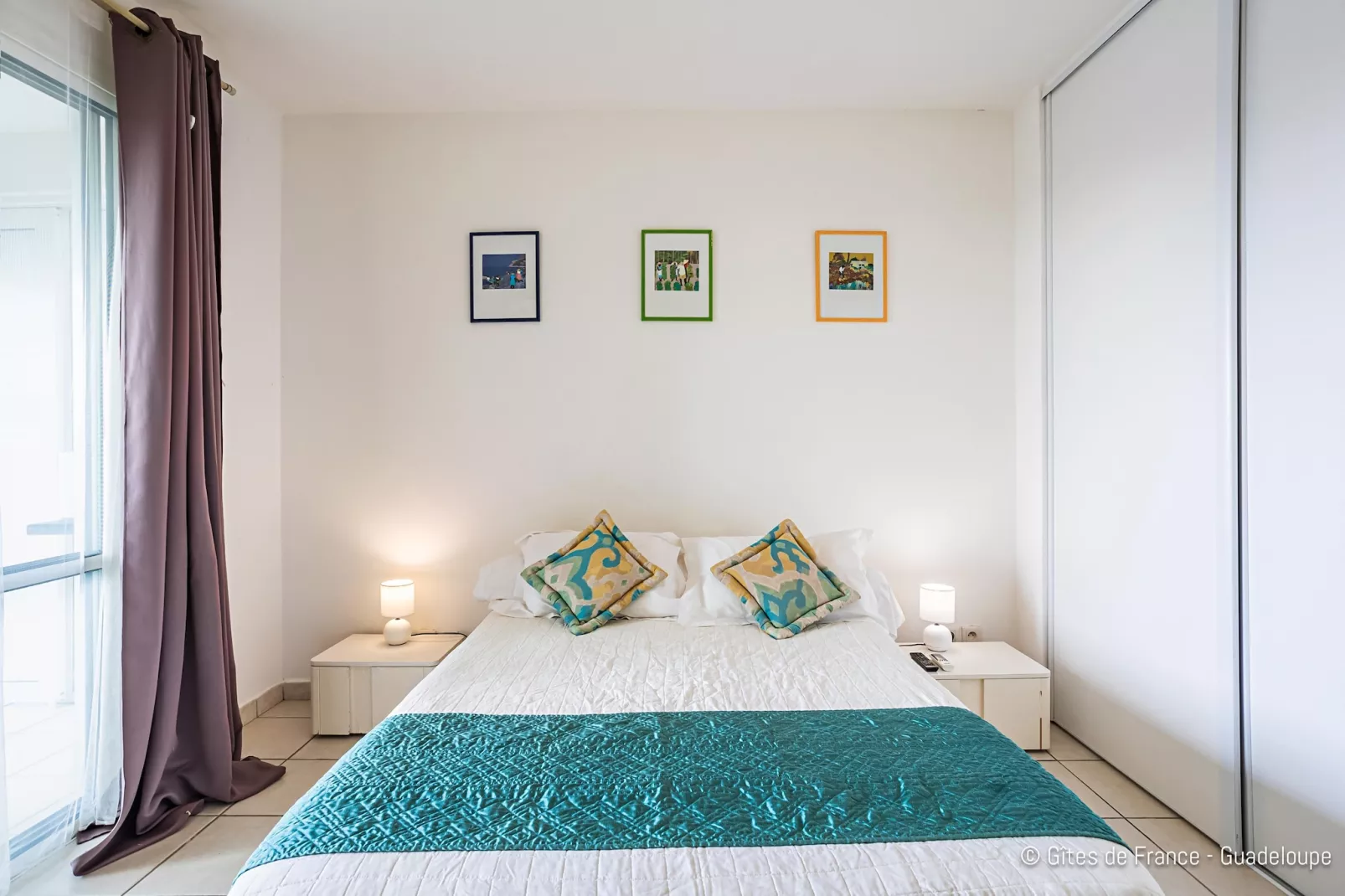 Complexe entier-Résidence-Villa-Salle de Bain amenagée-Vue mer-Slaapkamer