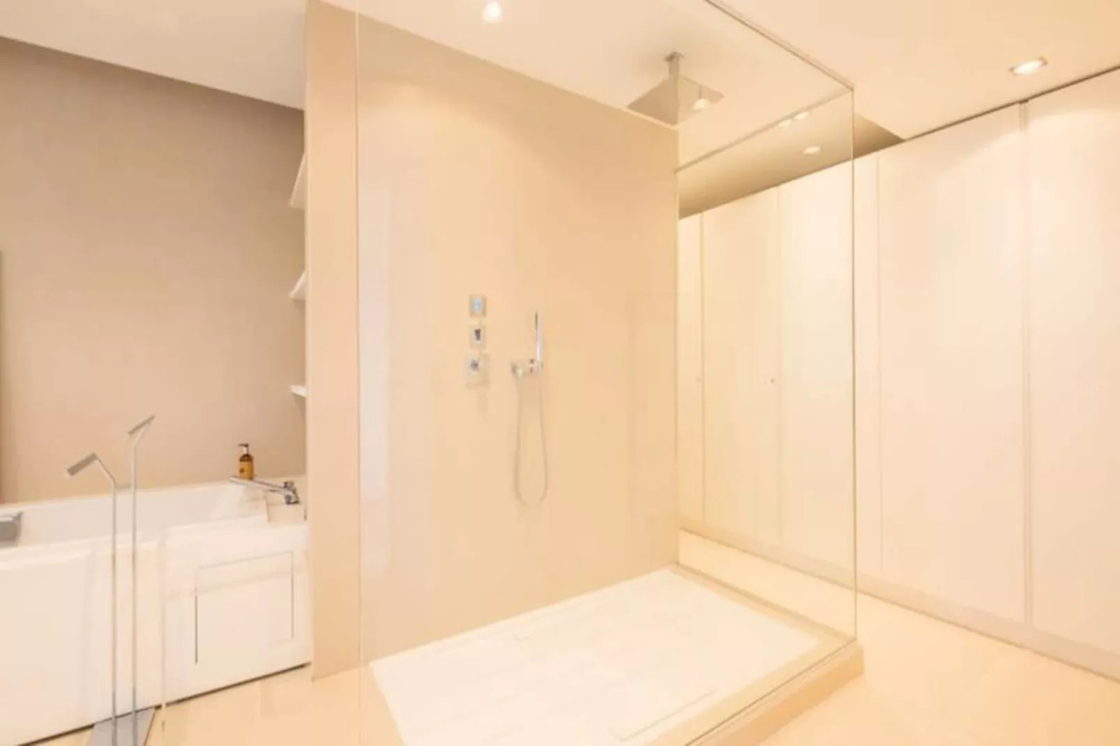 Résidence 3p, Terrasse Am&eacute;nag&eacute;e, Piscine, Vue Sur Les &icirc;les-Niet-getagd