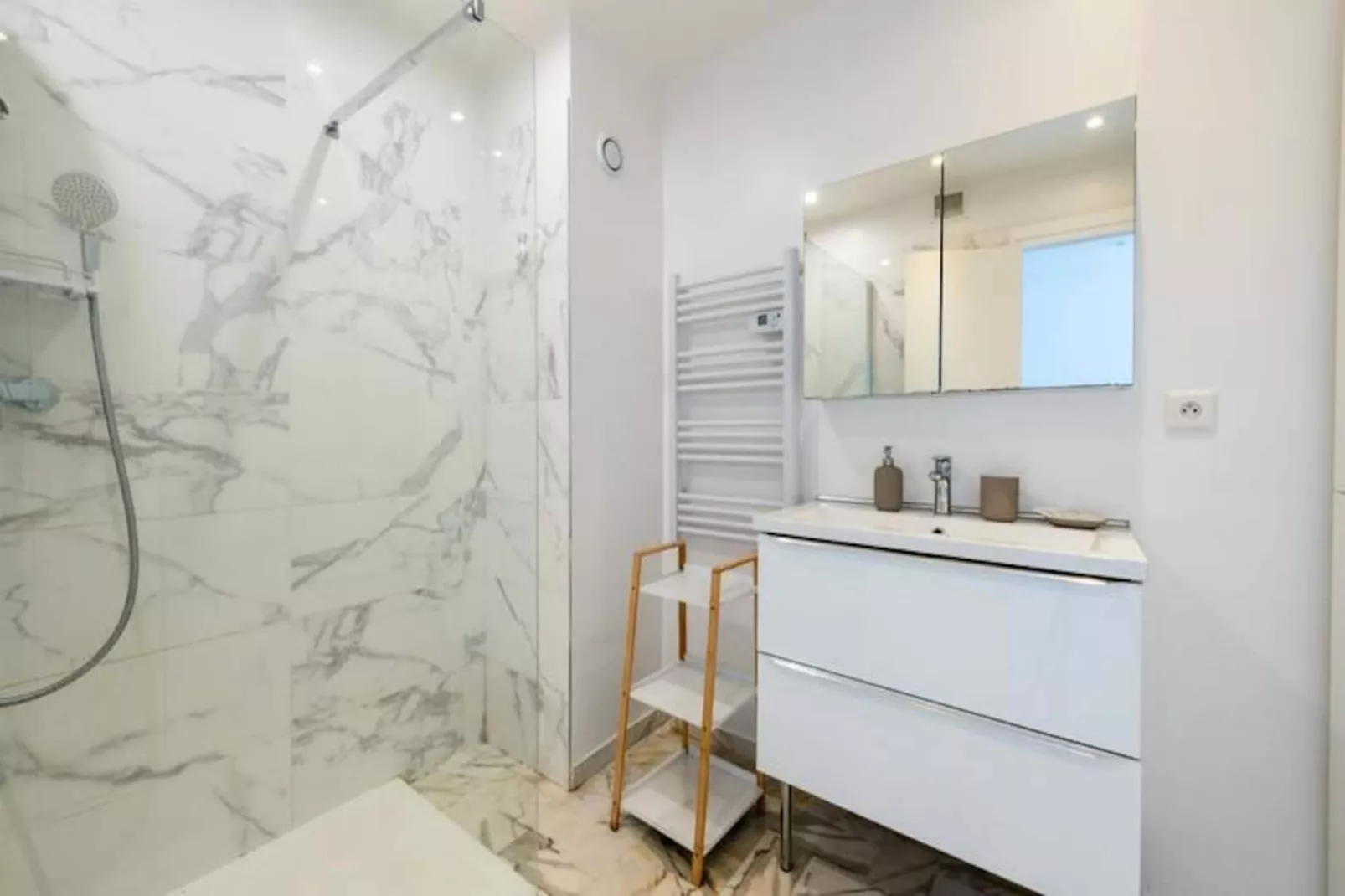 Résidence 3p Vue Mer, Piscine &ndash; Cannes Croix Des Gardes-Niet-getagd