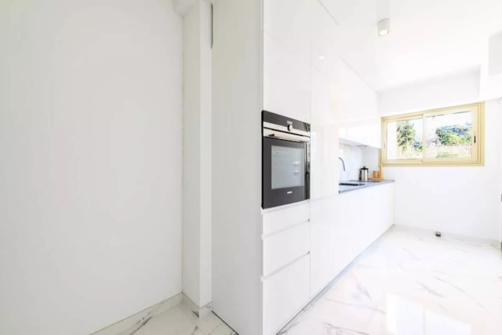 Résidence Spacieux 3p En R&eacute;sidence Avec Piscine-Niet-getagd