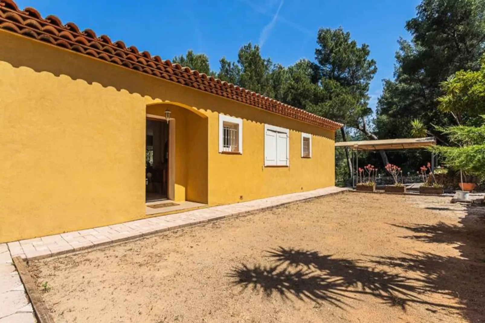 Villa De L'uba --Niet-getagd