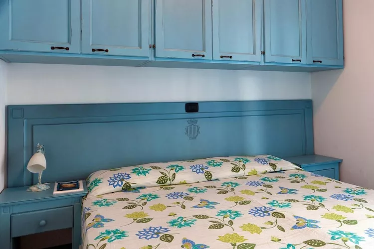 Holiday residence Santa Constanza San Vincenzo-Trilo 6 Comfort-Slaapkamer