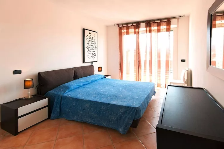 Holiday residence Santa Constanza San Vincenzo-Trilo 6  Superior-Slaapkamer