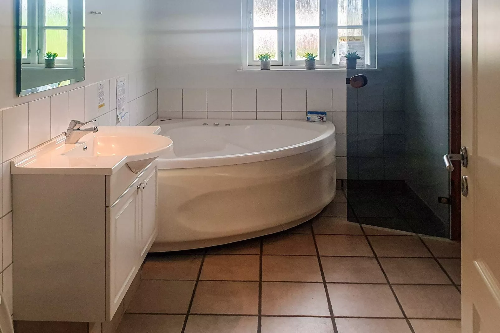 LØJT FERIECENTER-Binnen