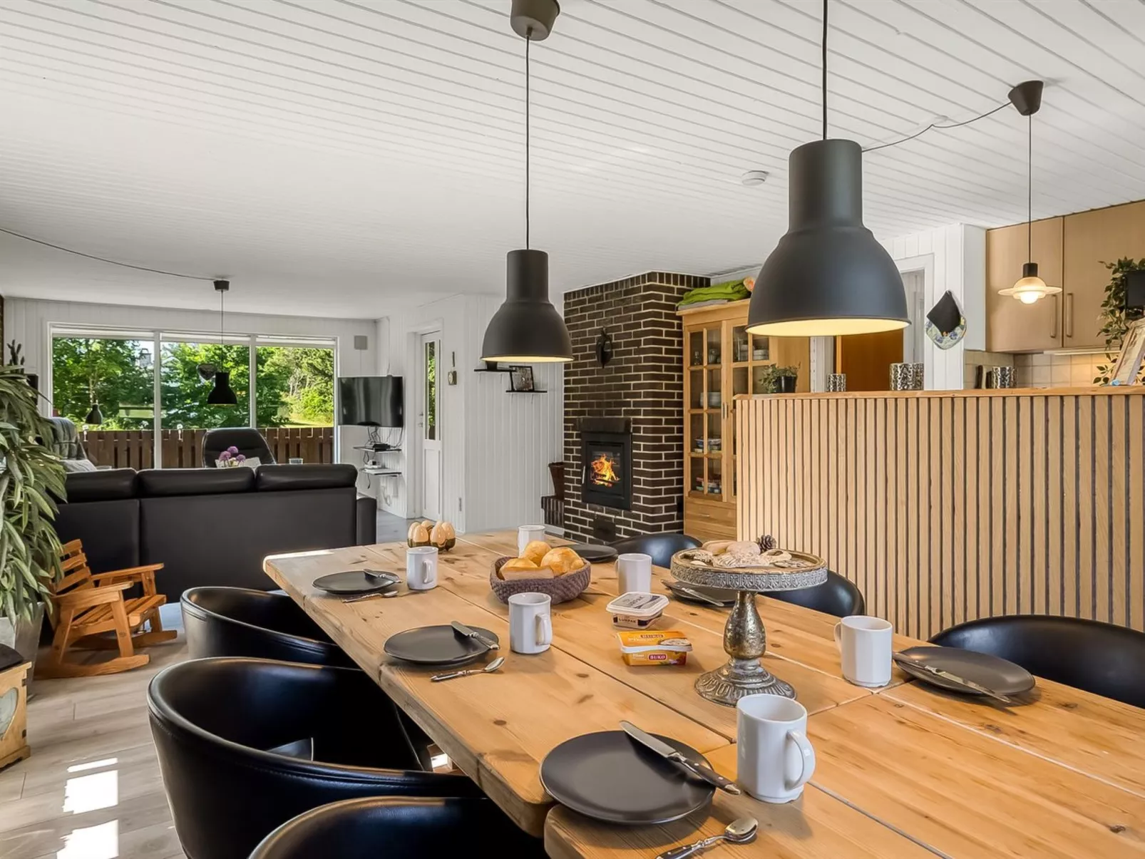 "Tholf" - 100m to the fjord-Binnen