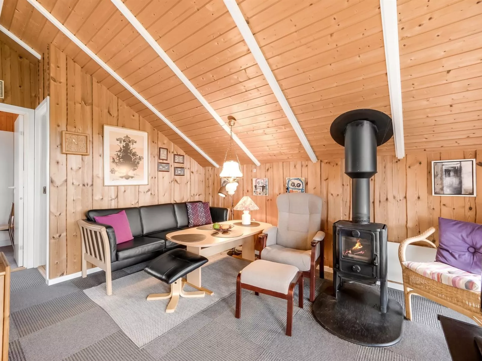 "Lonne" - 750m to the fjord-Binnen